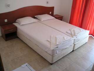 Отель Hotel Morski Dar Кранево Стандартный двухместный номер с 1 кроватью или 2 отдельными кроватями-5